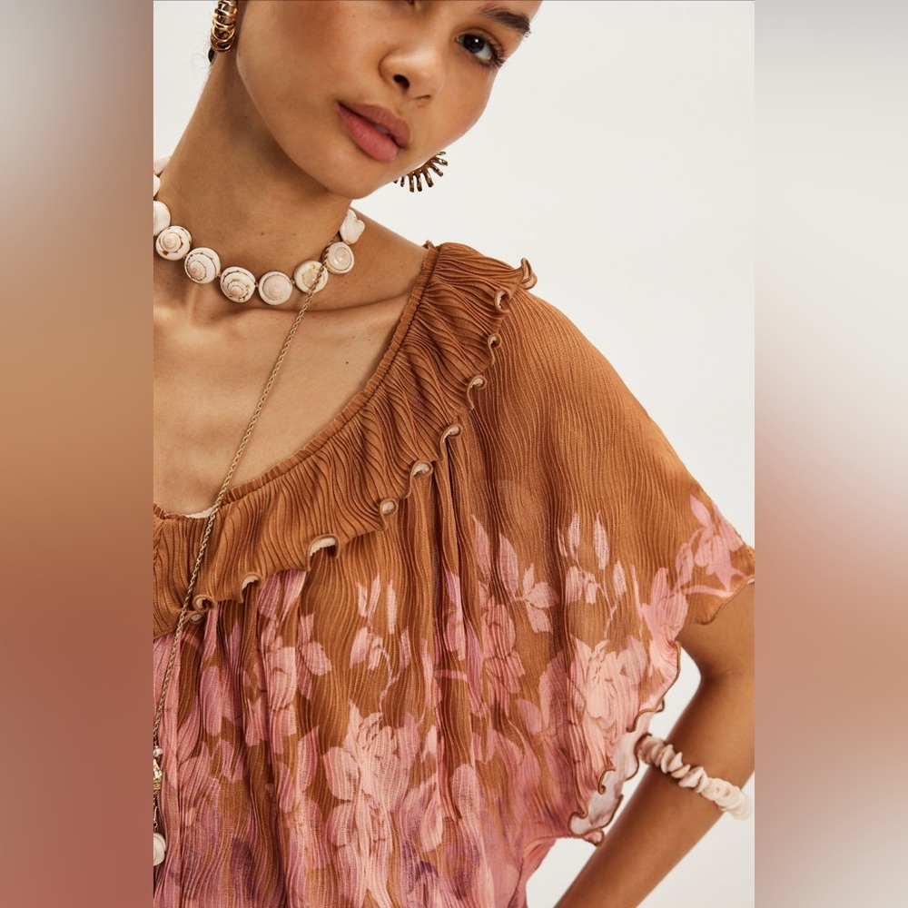 Free People Rust and Blush Floral Pleated V-Neck Top - Picture 3 of 8